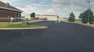 Best Concrete Driveway Installation  in Charlotte, TX